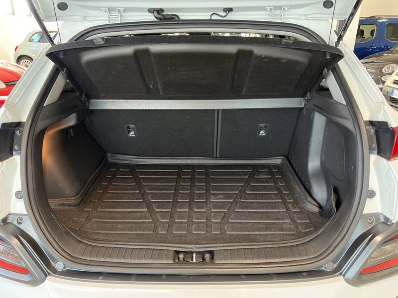 Hyundai Kona usata a Pisa (18)