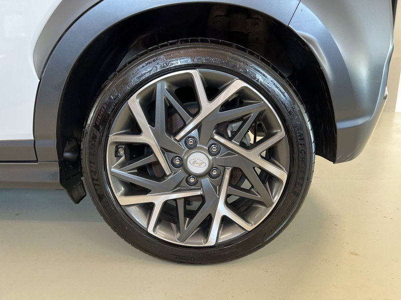 Hyundai Kona usata a Pisa (7)