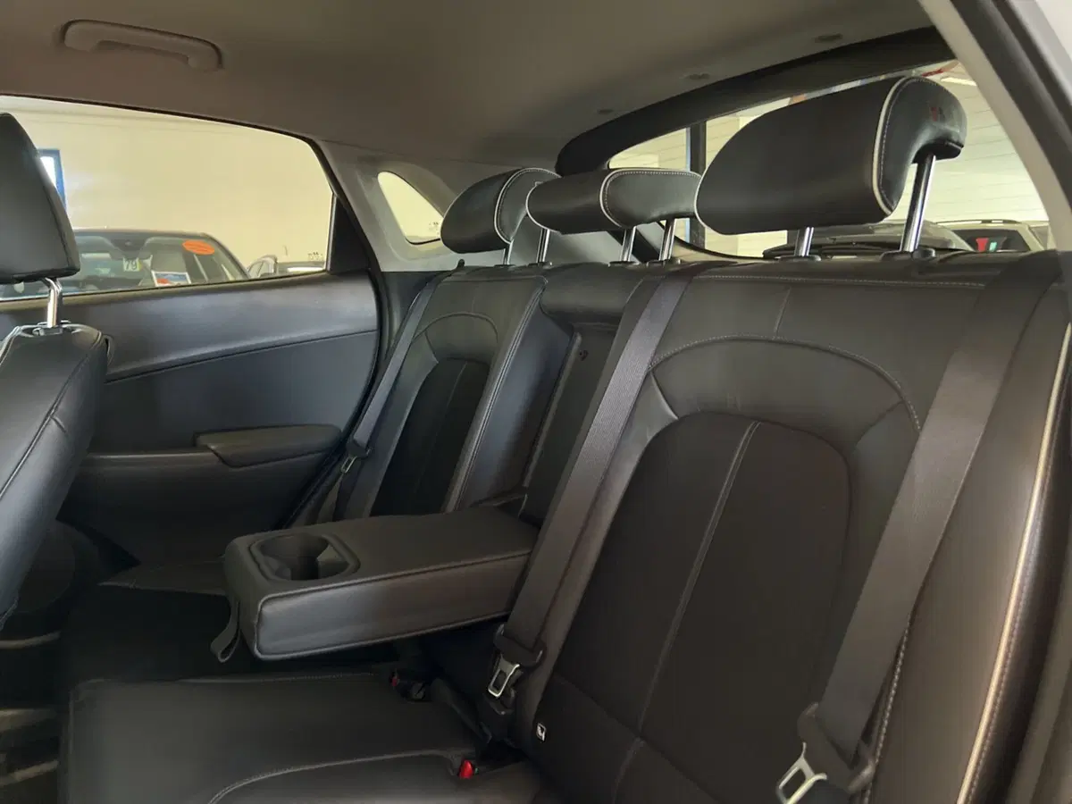 Hyundai Kona usata a Pisa (9)