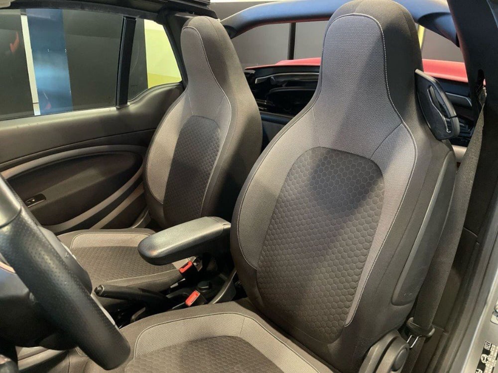 smart Fortwo Cabrio usata a Rimini (13)