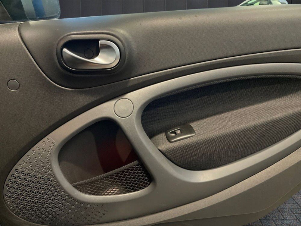 smart Fortwo Cabrio usata a Rimini (16)