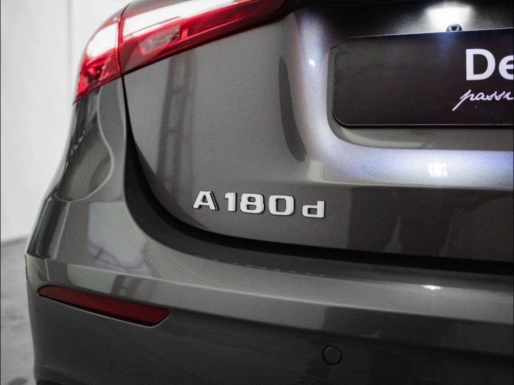 Mercedes-Benz Classe A Sedan nuova a Macerata (9)