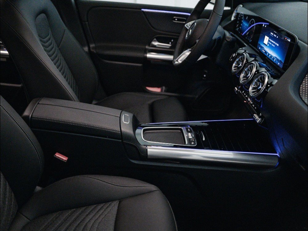 Mercedes-Benz Classe B nuova a Macerata (8)