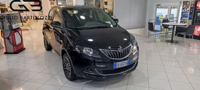 Lancia Ypsilon 1.0 FireFly 5 porte S&amp;S Hybrid Gold Plus del 2024 usata a Prato