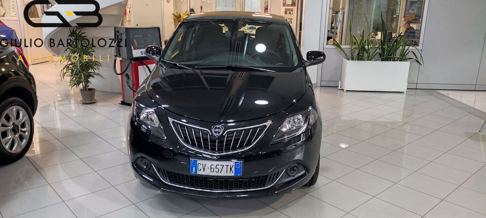 Lancia Ypsilon usata a Prato (3)