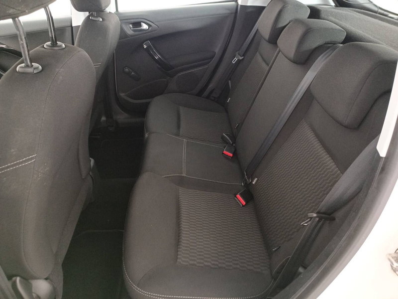 Peugeot 208 usata a Treviso (12)