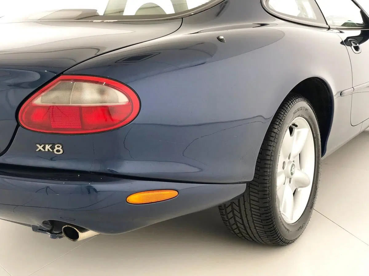Jaguar XK usata a Perugia (11)