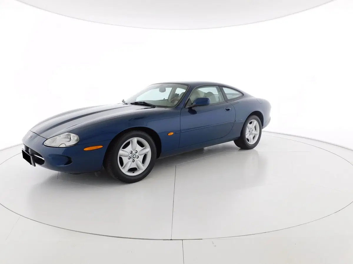 Jaguar XK usata a Perugia (3)