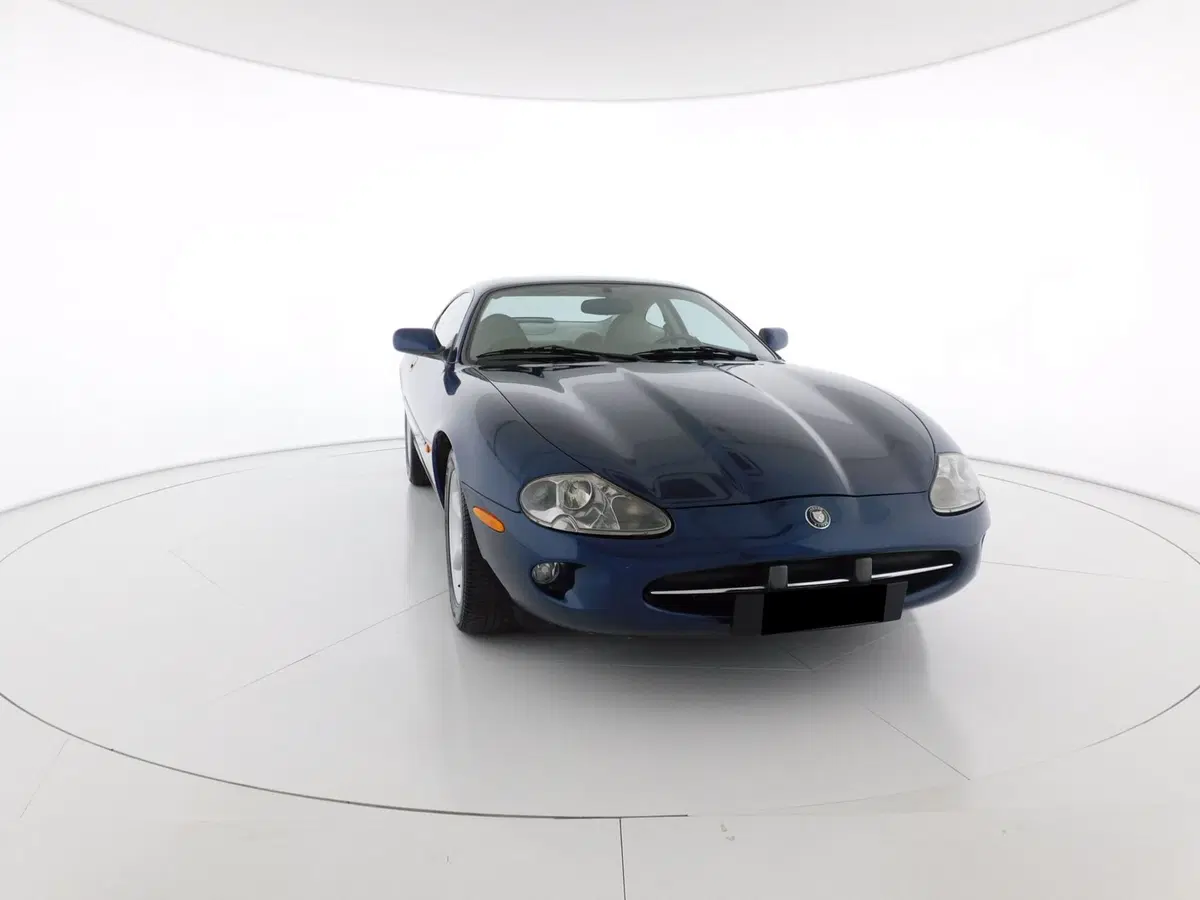 Jaguar XK usata a Perugia (5)
