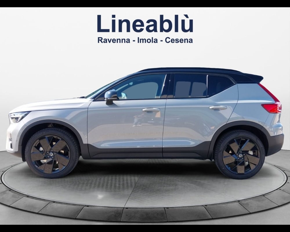 Volvo XC40 nuova a Bologna (2)