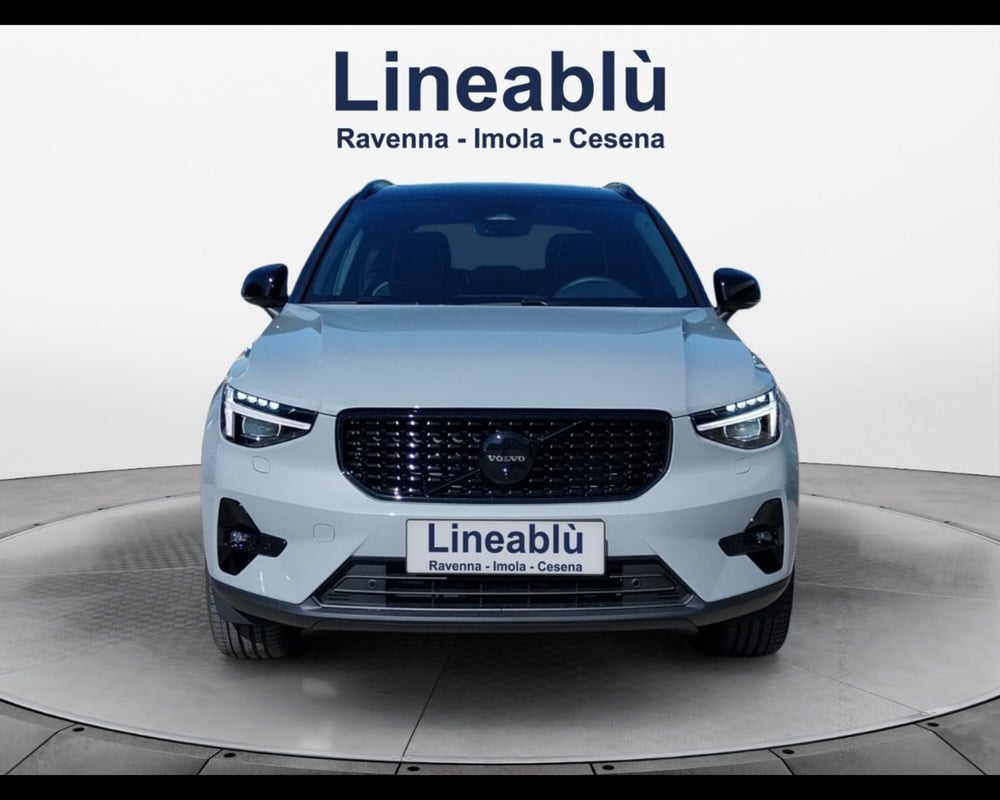Volvo XC40 nuova a Bologna (8)
