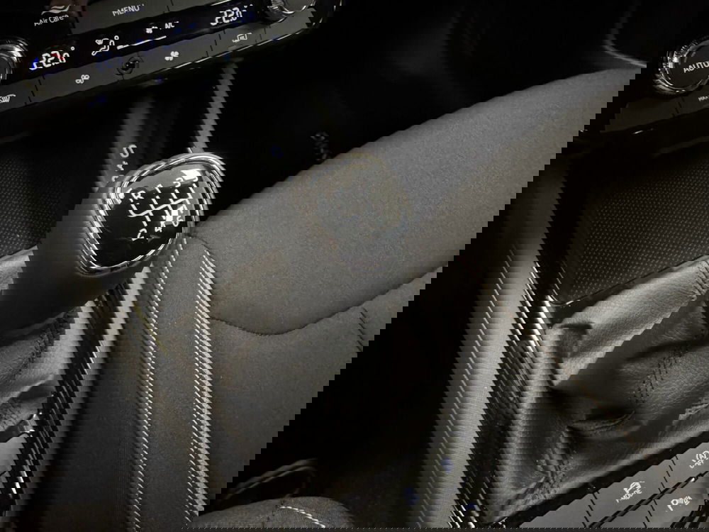 Skoda Kamiq nuova a Varese (17)