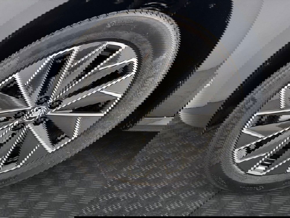 Skoda Kamiq nuova a Varese (7)