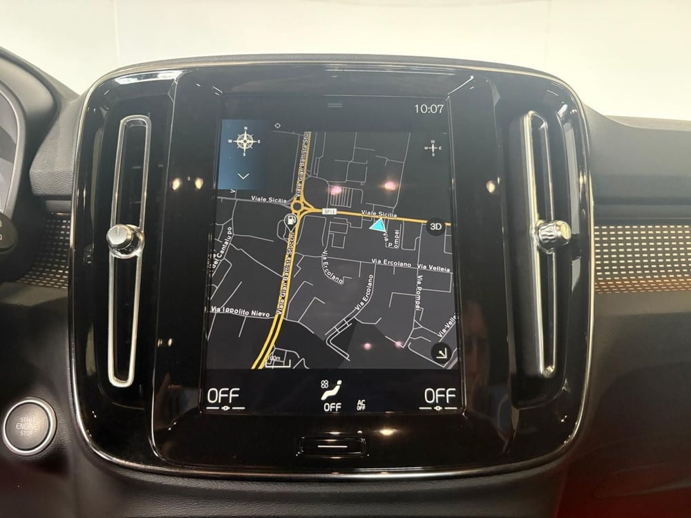 Volvo XC40 usata a Monza e Brianza (11)