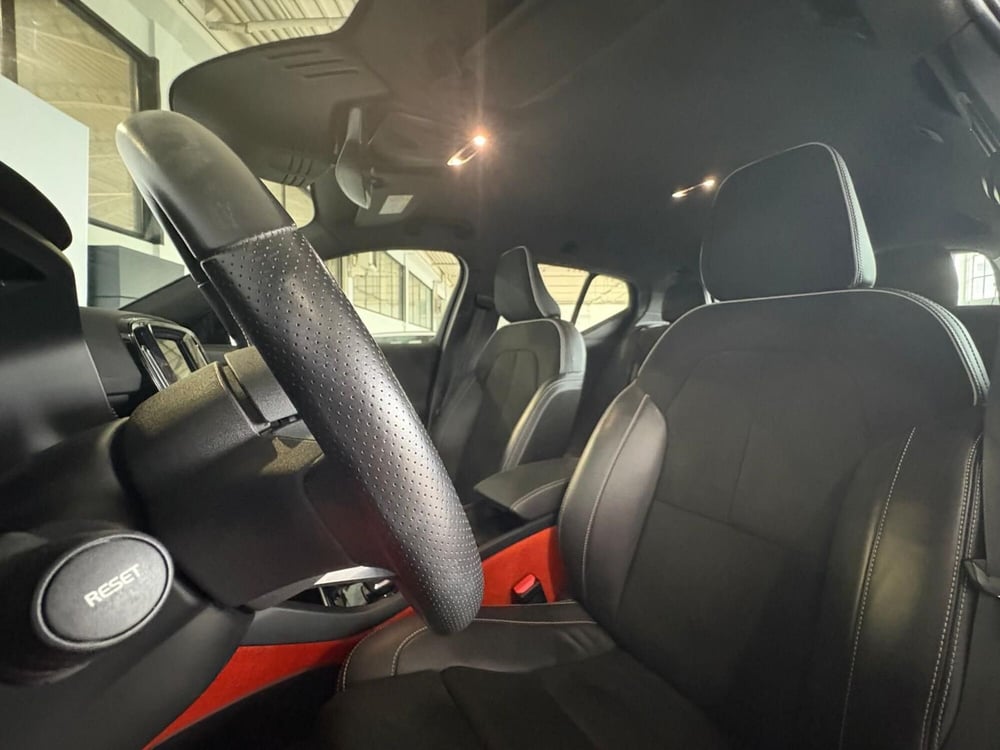 Volvo XC40 usata a Monza e Brianza (12)