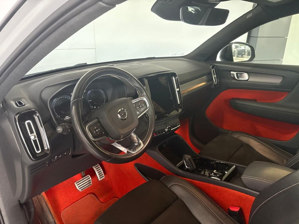 Volvo XC40 usata a Monza e Brianza (13)