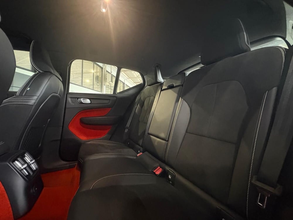 Volvo XC40 usata a Monza e Brianza (14)