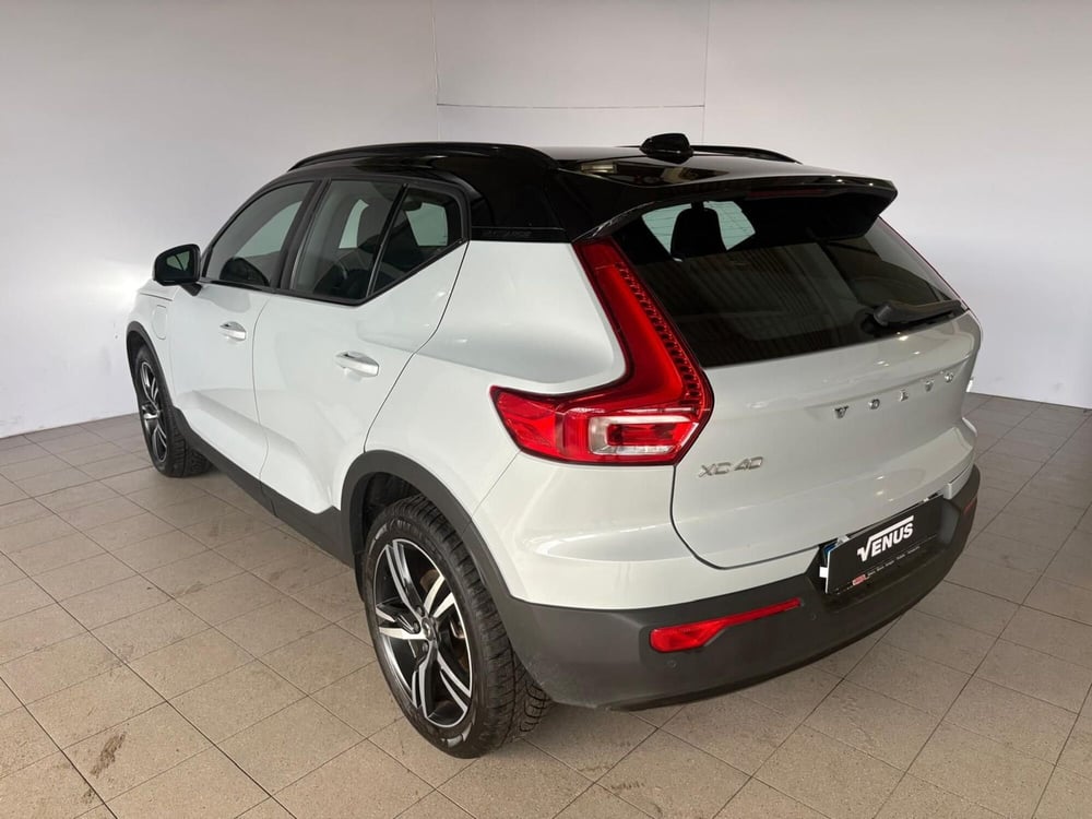 Volvo XC40 usata a Monza e Brianza (4)