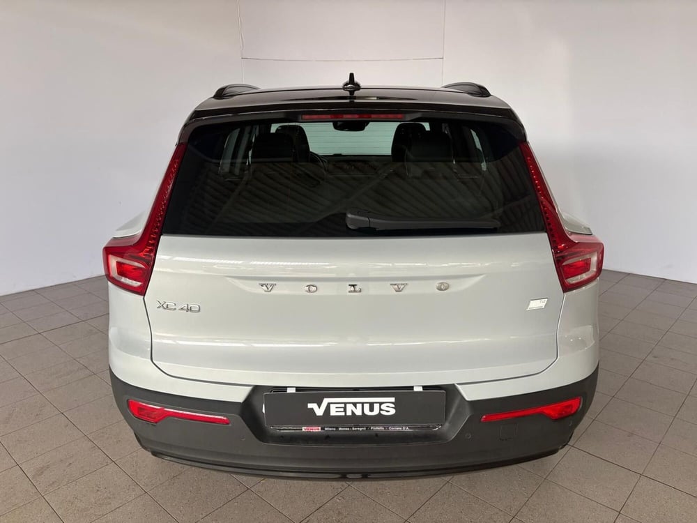 Volvo XC40 usata a Monza e Brianza (5)