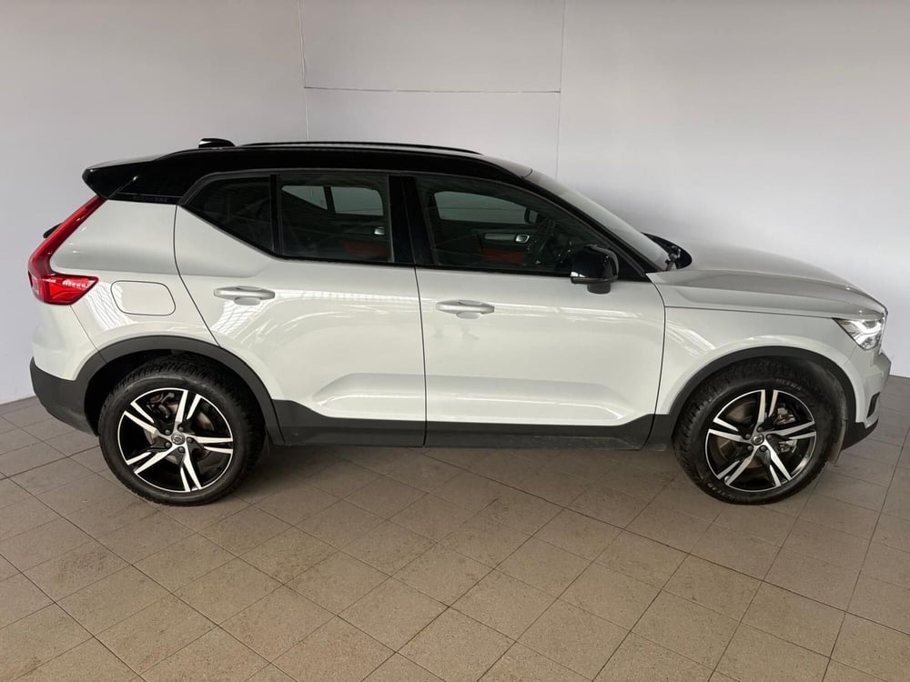 Volvo XC40 usata a Monza e Brianza (7)