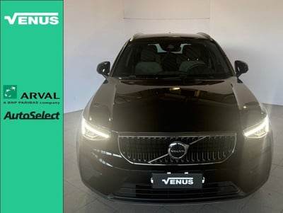 Volvo XC40 T2 automatico Core del 2022 usata a Monza
