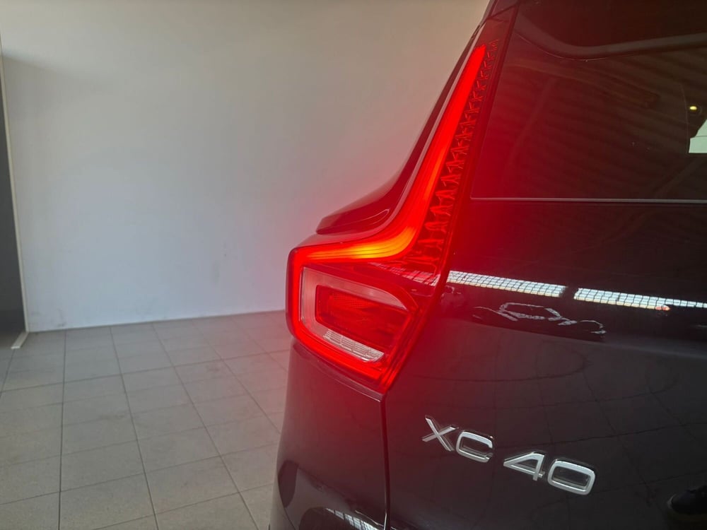 Volvo XC40 usata a Monza e Brianza (18)