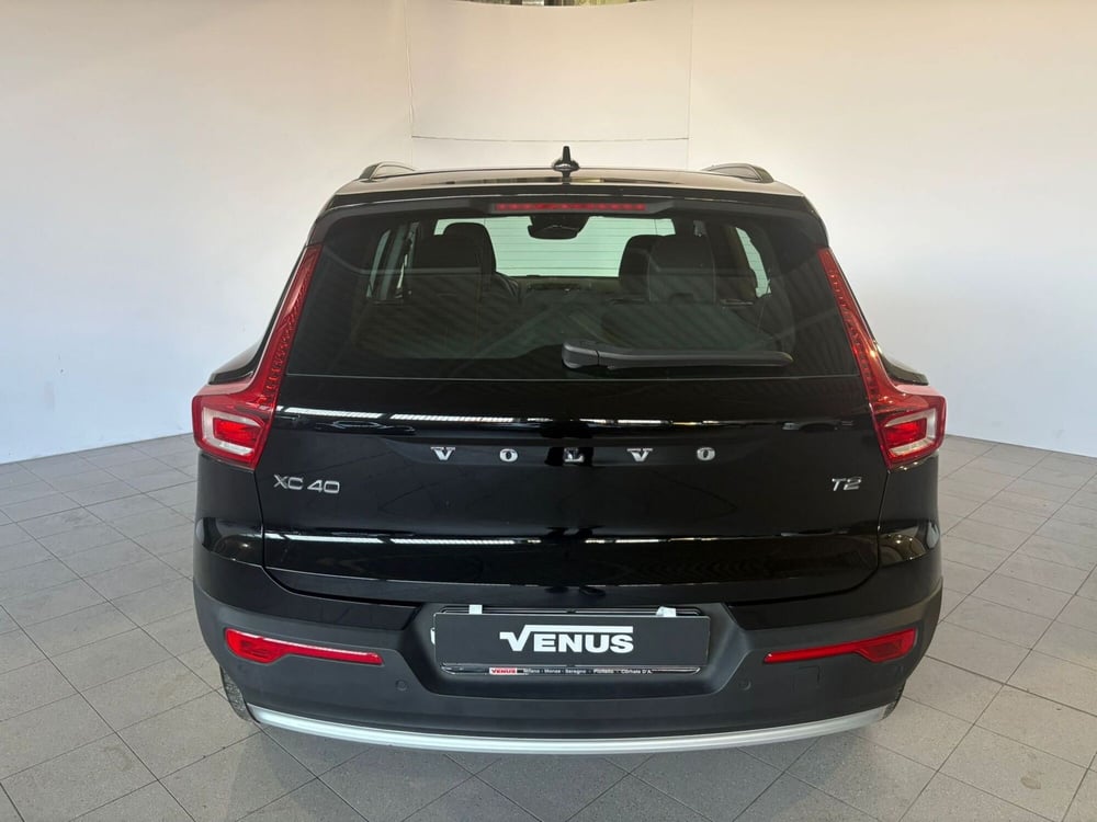 Volvo XC40 usata a Monza e Brianza (5)