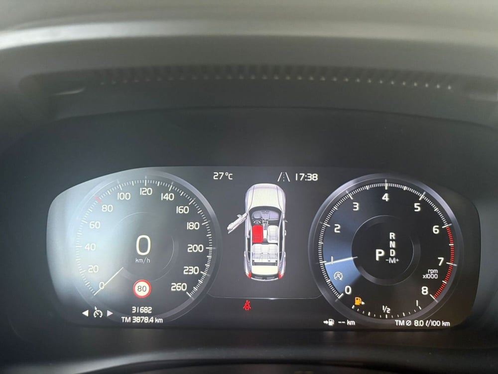 Volvo XC40 usata a Monza e Brianza (8)