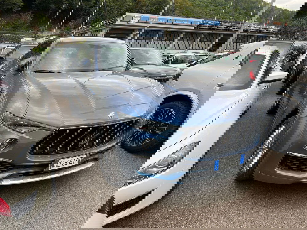 Maserati Levante usata a Salerno (2)