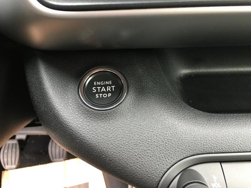 Jeep Avenger nuova a Cuneo (14)