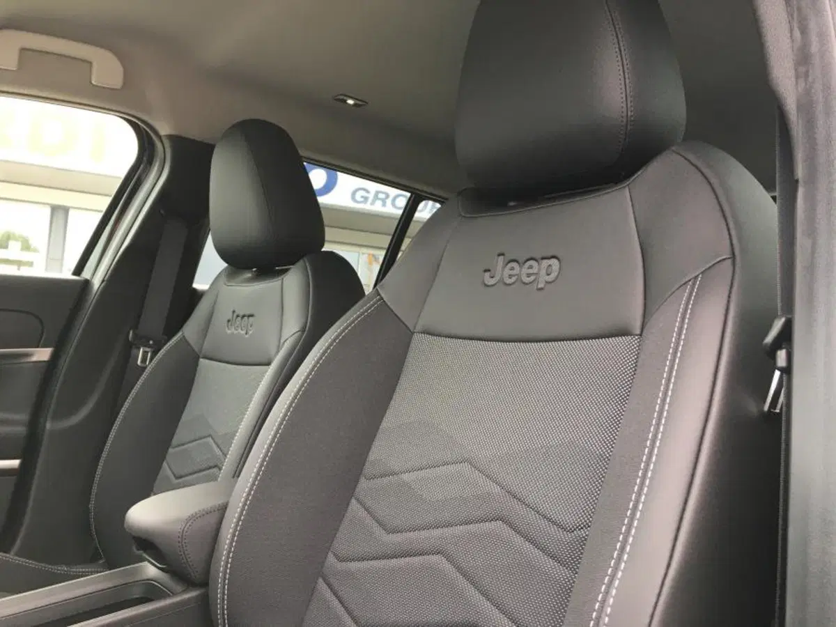Jeep Avenger nuova a Cuneo (9)