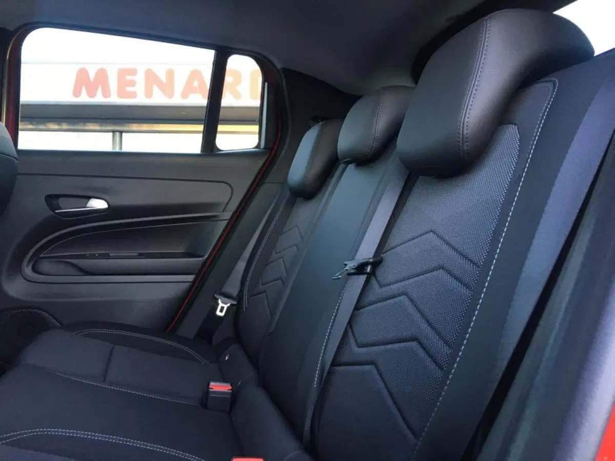 Jeep Avenger nuova a Cuneo (7)
