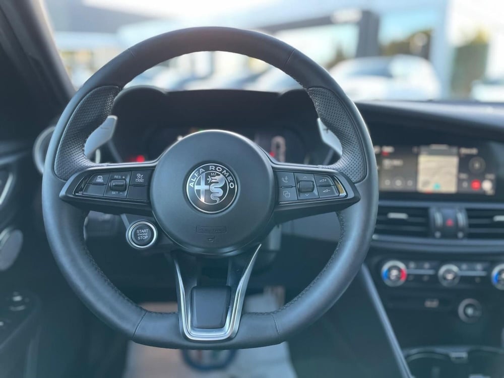 Alfa Romeo Giulia usata a Ancona (12)