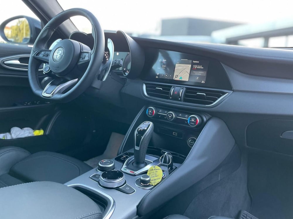 Alfa Romeo Giulia usata a Ancona (18)
