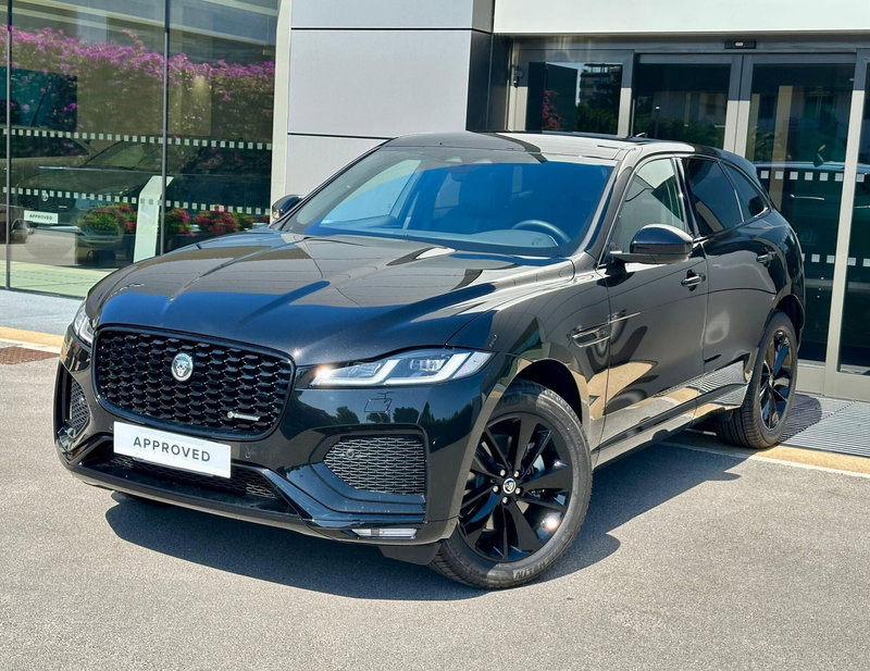 Jaguar F-Pace nuova a Bari