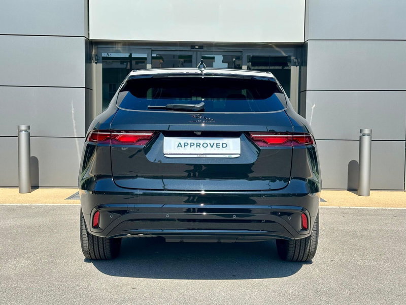 Jaguar F-Pace nuova a Bari (7)