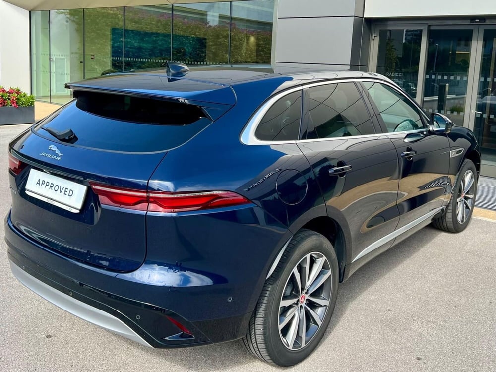 Jaguar F-Pace usata a Bari (2)