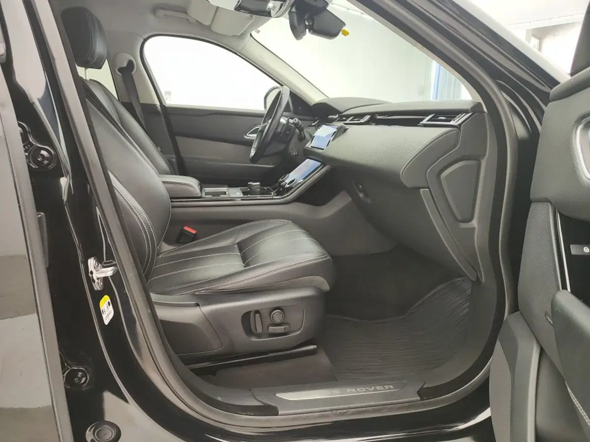 Land Rover Range Rover Velar usata a Ragusa (10)