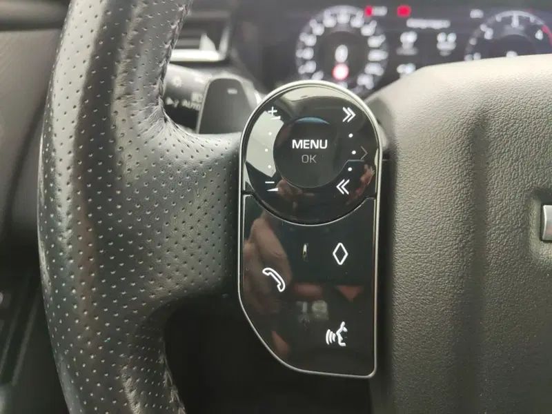 Land Rover Range Rover Velar usata a Ragusa (15)