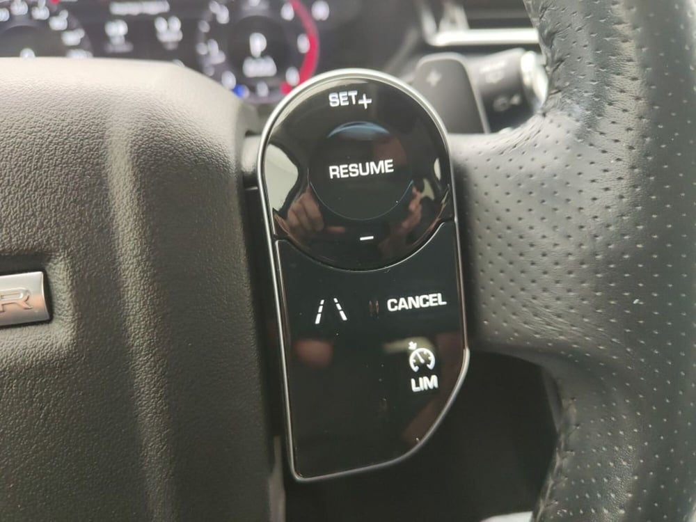 Land Rover Range Rover Velar usata a Ragusa (16)