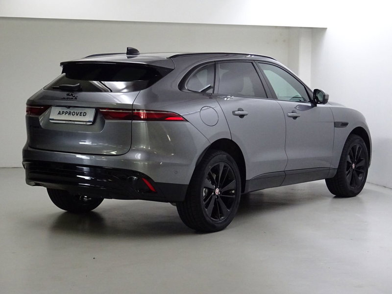 Jaguar F-Pace usata a Como (2)
