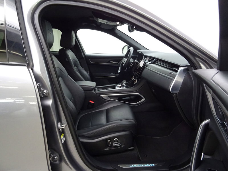 Jaguar F-Pace usata a Como (3)