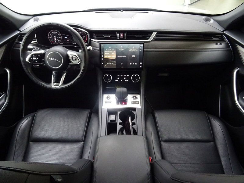 Jaguar F-Pace usata a Como (4)