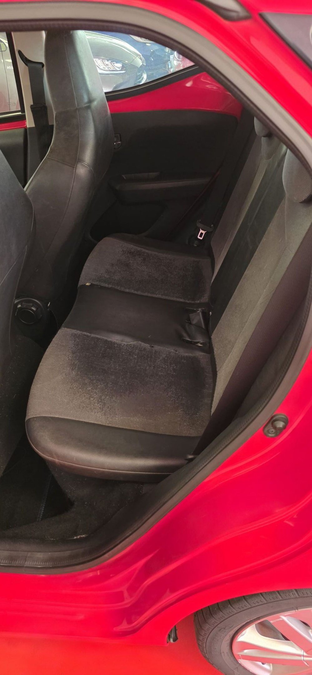 Toyota Aygo usata a Messina (8)