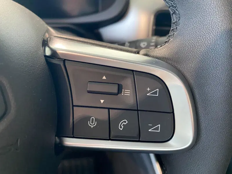 Jeep Avenger nuova a Milano (13)