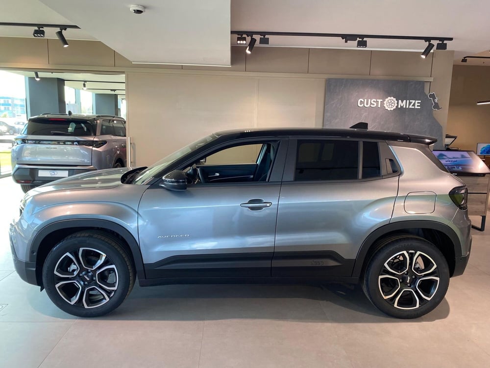 Jeep Avenger nuova a Milano (2)