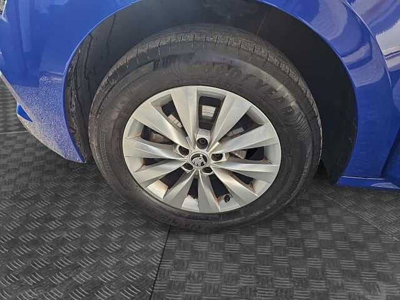 Skoda Kamiq usata a Lecco (12)