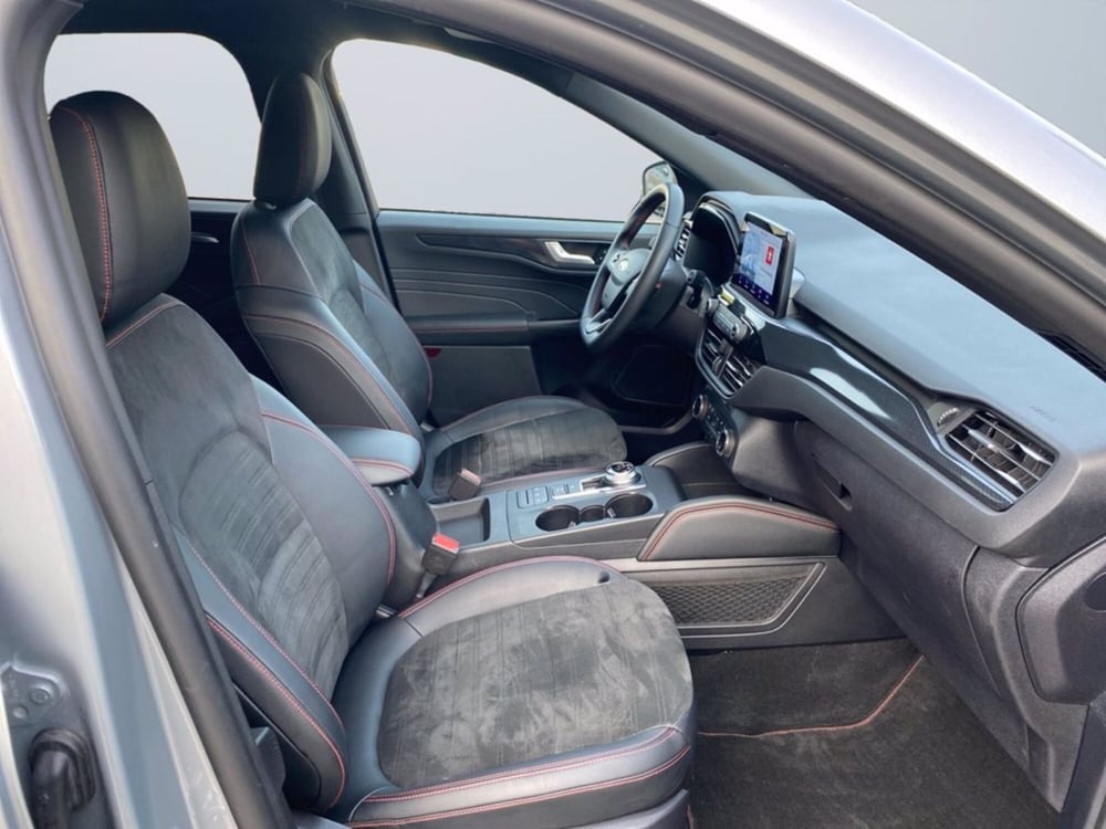 Ford Kuga usata a Milano (11)