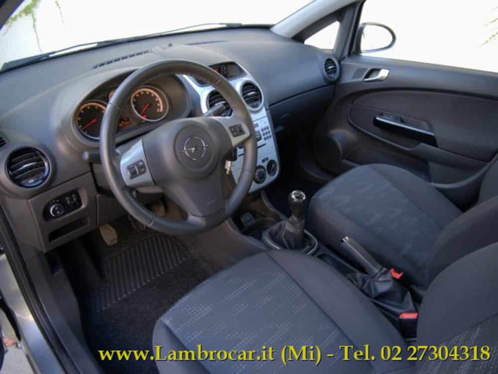Opel Corsa usata a Milano (3)