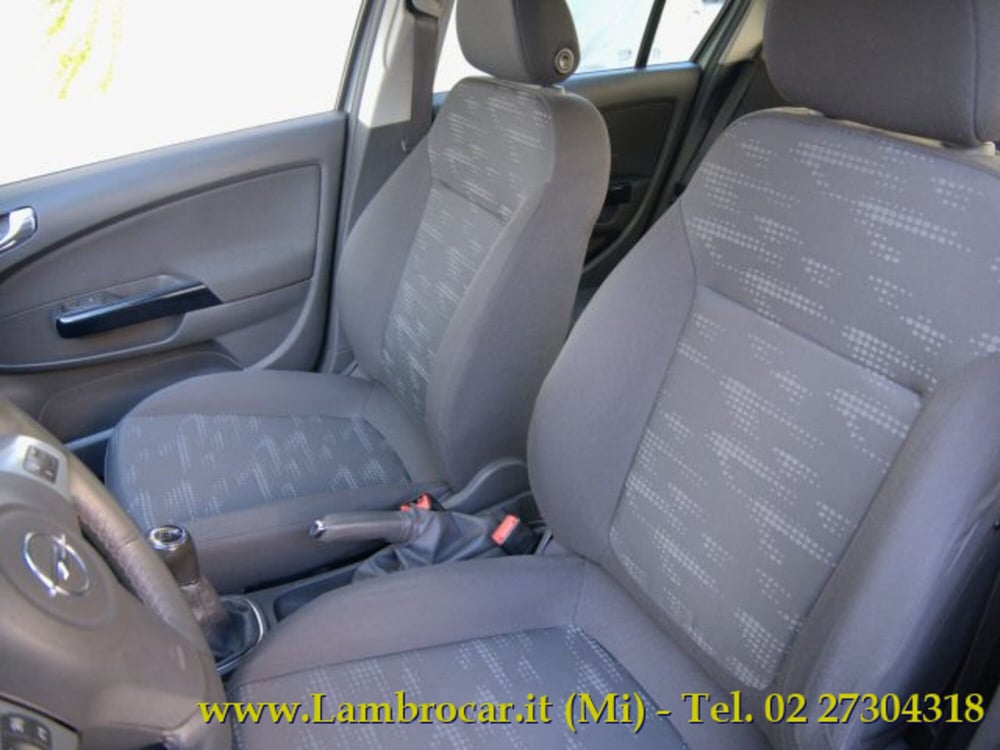 Opel Corsa usata a Milano (4)